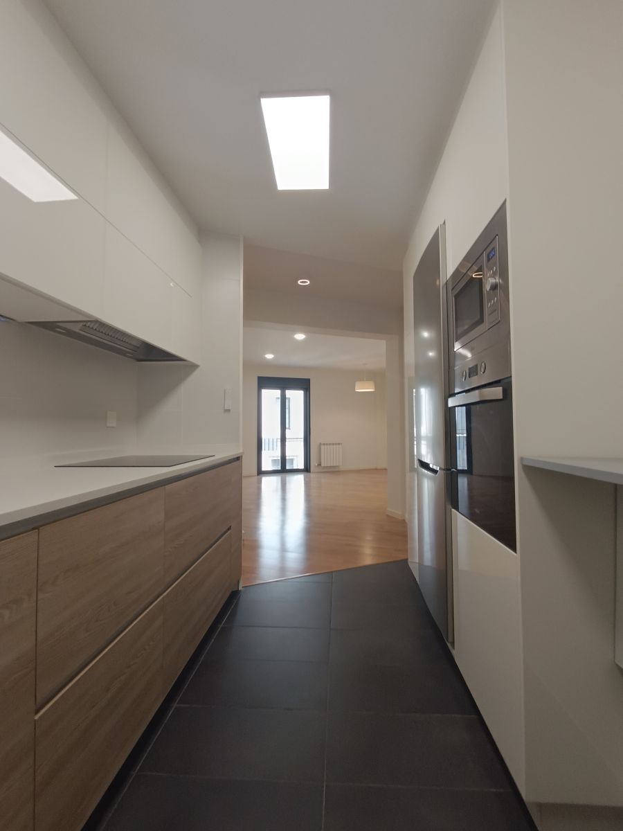 En pleno centro de la ciudad, vivienda de 3 dormitorios a estrenar. Excelentes calidades
